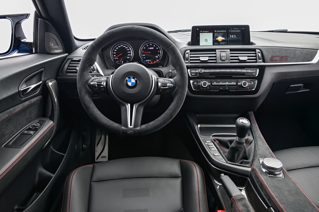 SMALL_P90374234_highRes_the-all-new-bmw-m2-c